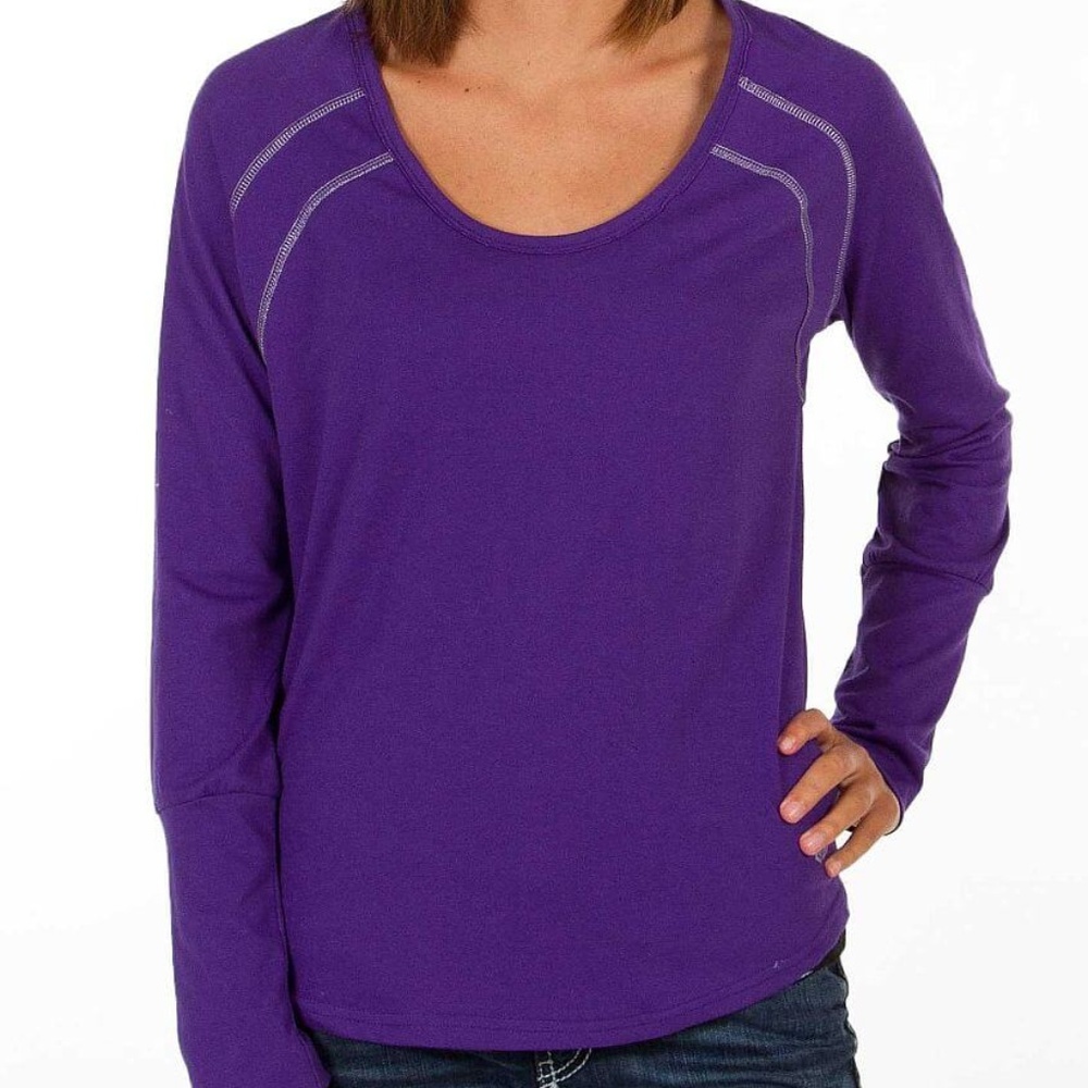 BKE Sport Pierced Active T-Shirt